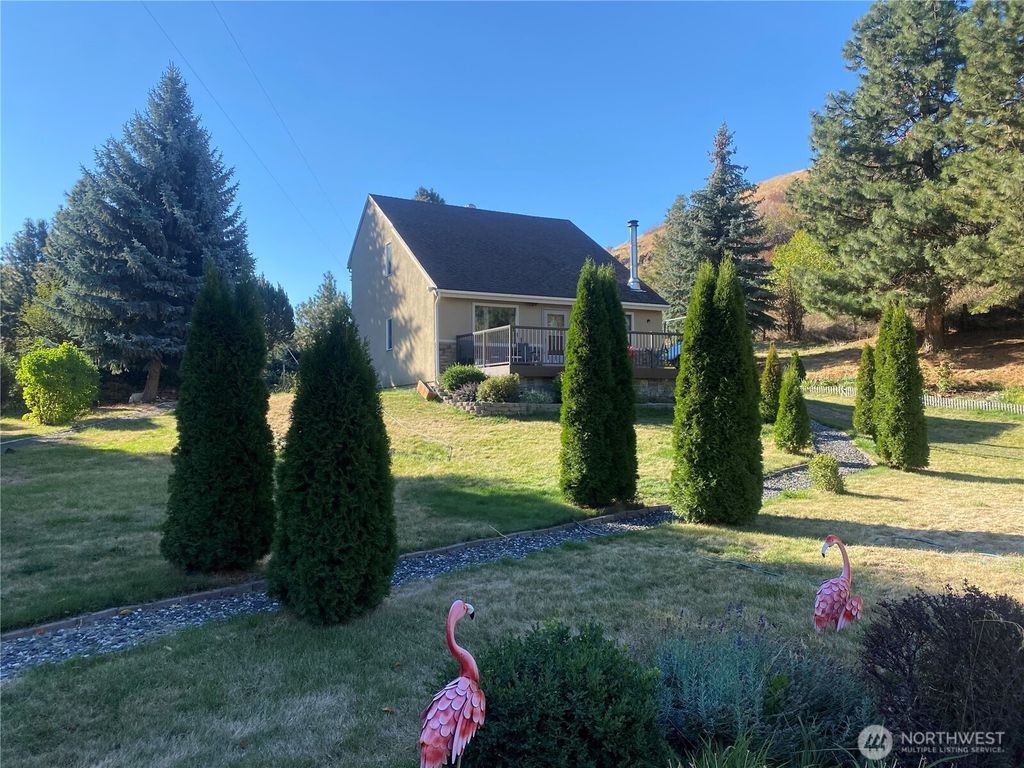 Photo of 60 Pataha Canyon Ln, Pomeroy, WA 99347 (MLS # 2491995)