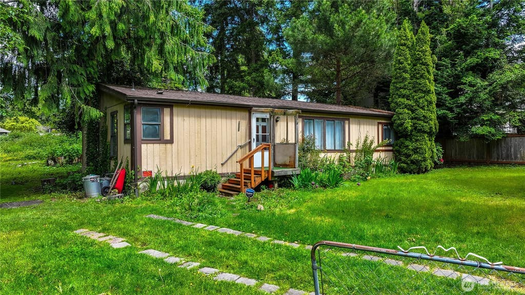 Photo of 3231 232nd Street SW, Brier, WA 98036 (MLS # 2551604)