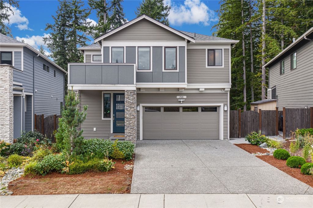 Photo of 1528 184th Place SW, Lynnwood, WA 98037 (MLS # 2164423)
