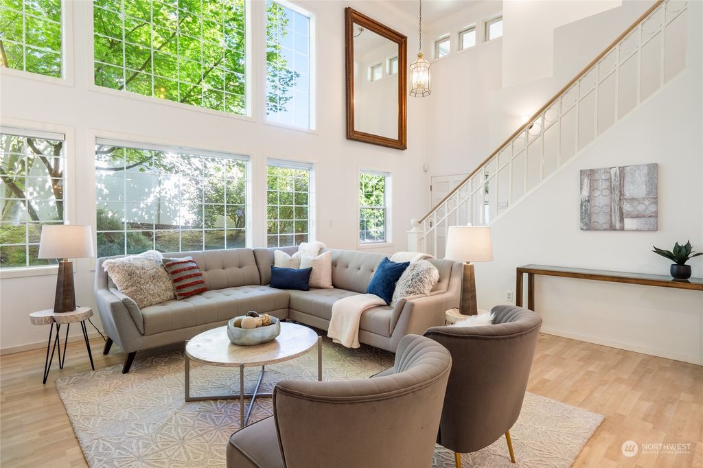 Photo of 123 SW 197th Street, Normandy Park, WA 98166 (MLS # 2249197)