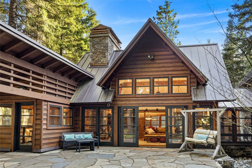 Photo of 91 Little Eureka Lane, Cle Elum, WA 98922 (MLS # 2495055)