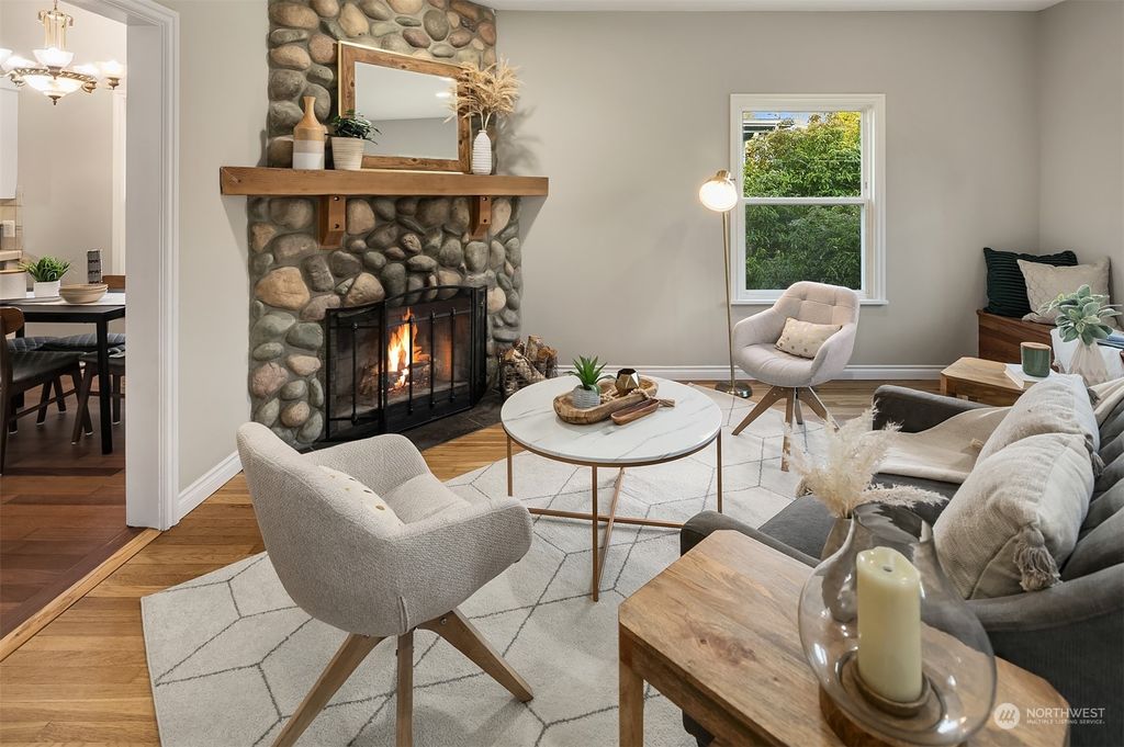 Photo of 39663 SE Spruce St St, Snoqualmie, WA 98065 (MLS # 2182515)