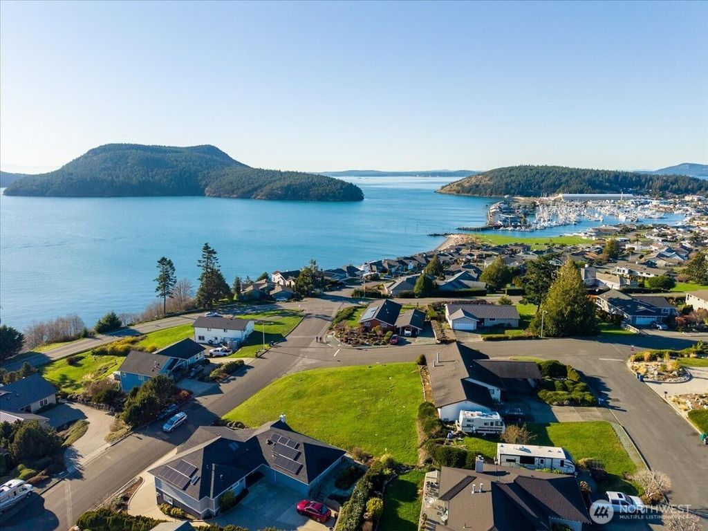 Photo of 4708 Bryce Drive, Anacortes, WA 98221 (MLS # 2470350)