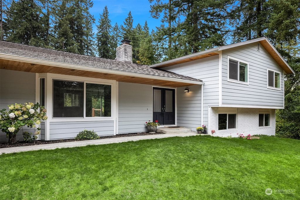 Photo of 5921 218th Street SE, Woodinville, WA 98072 (MLS # 2200350)