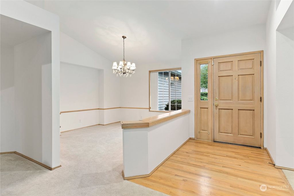 Photo of 33409 12th Avenue SW, Federal Way, WA 98023 (MLS # 2307379)