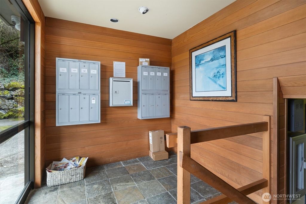 Photo of 1717 5th Avenue N #303, Seattle, WA 98109 (MLS # 2345945)