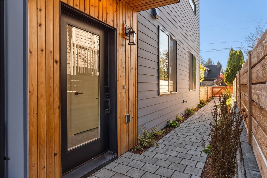 Photo of 518 N 102nd Street, Seattle, WA 98133 (MLS # 2597929)
