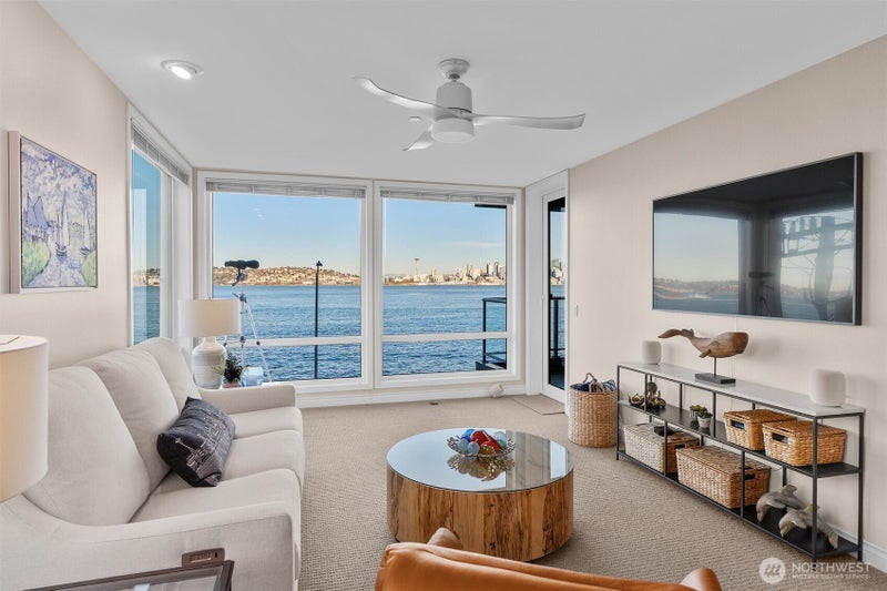 1005 Harbor Avenue SW 400