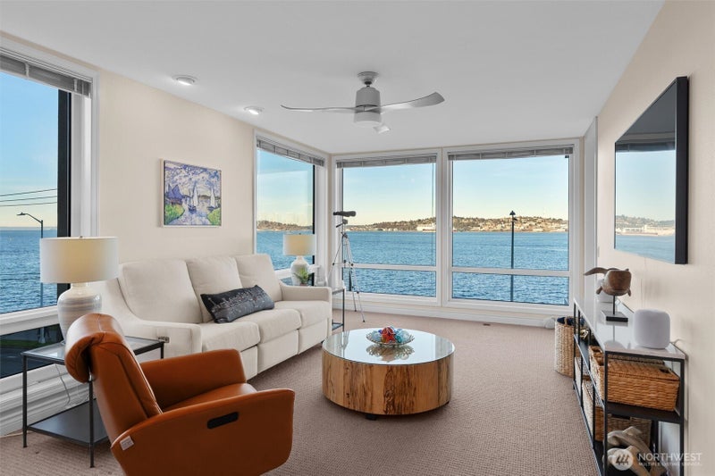 1005 Harbor Avenue SW 400