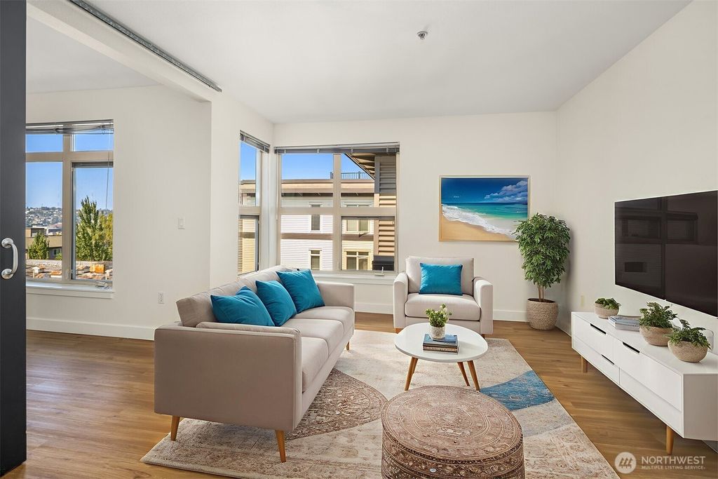 Photo of 1610 Belmont Avenue #606, Seattle, WA 98122 (MLS # 2428570)