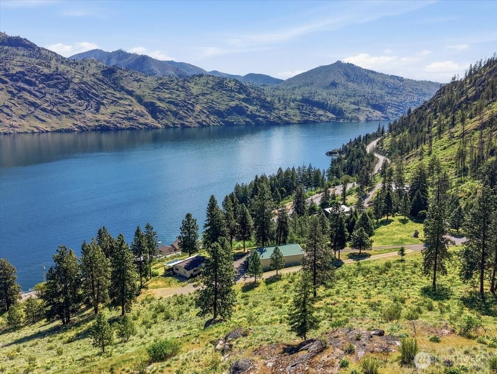 Photo of 170 Hania Lane, Chelan, WA 98816 (MLS # 2517736)