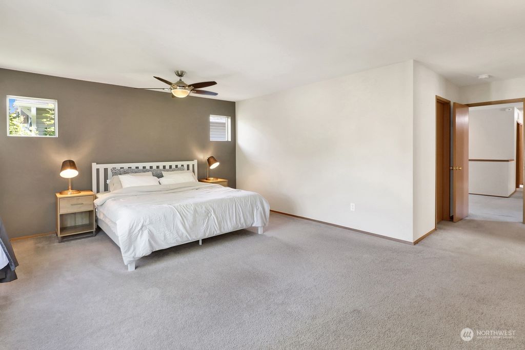 listing image 9367368987508604959