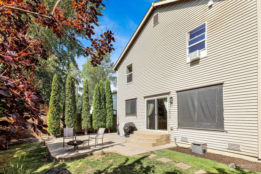 listing image 9363816406725221119