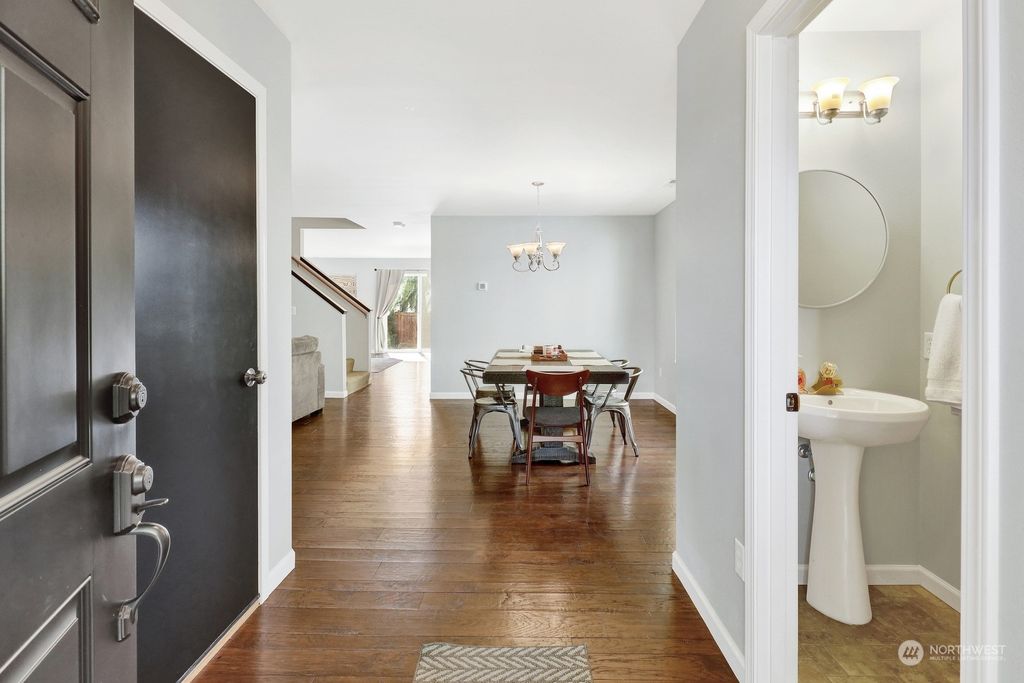listing image 9369741837919770059