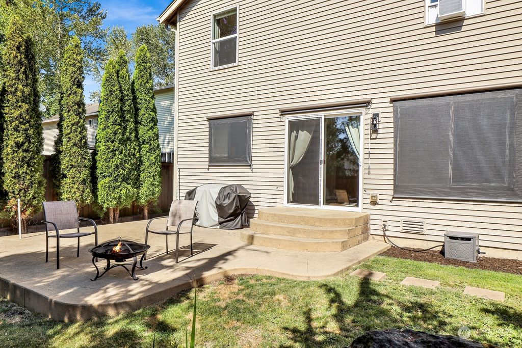 listing image 9368916982222715939