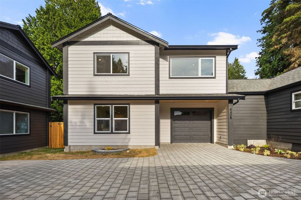 Photo of 840 NE 100th Street #B, Seattle, WA 98125 (MLS # 2394440)