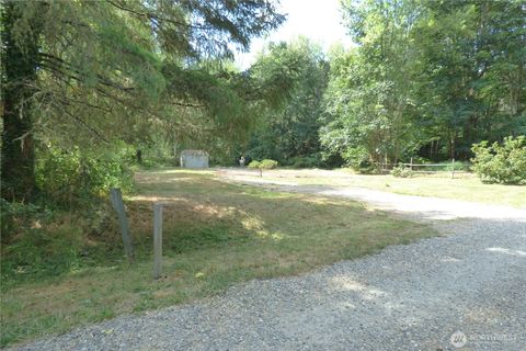 Photo of 2011 35th Lane NE, Olympia, WA 98506 (MLS # 2390853)
