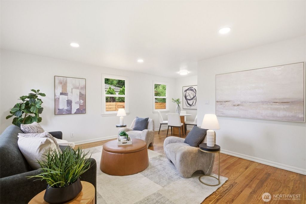 Photo of 9723 Evanston Avenue N, Seattle, WA 98103 (MLS # 2523810)