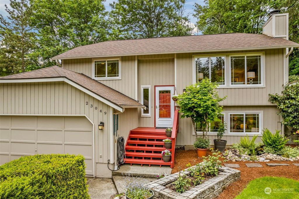 Photo of 23049 38th Court W, Brier, WA 98036 (MLS # 2236618)