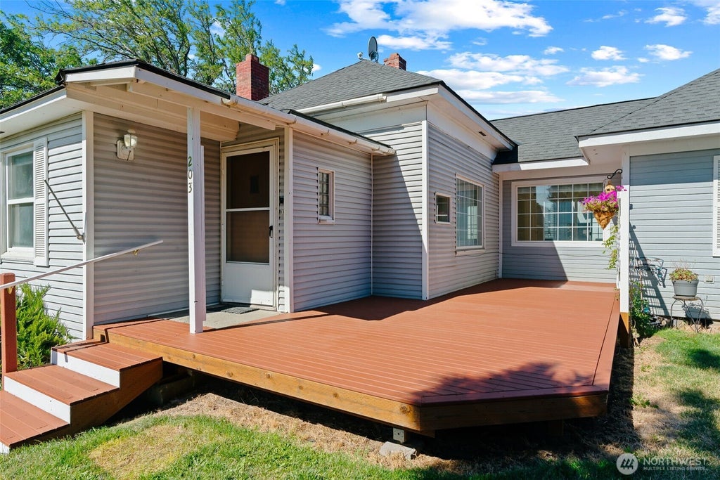 Photo of 203 S Sprague Street, Ellensburg, WA 98926 (MLS # 2556218)