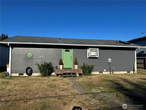 Photo of 333 Canal Drive NE, Ocean Shores, WA 98569 (MLS # 2425134)