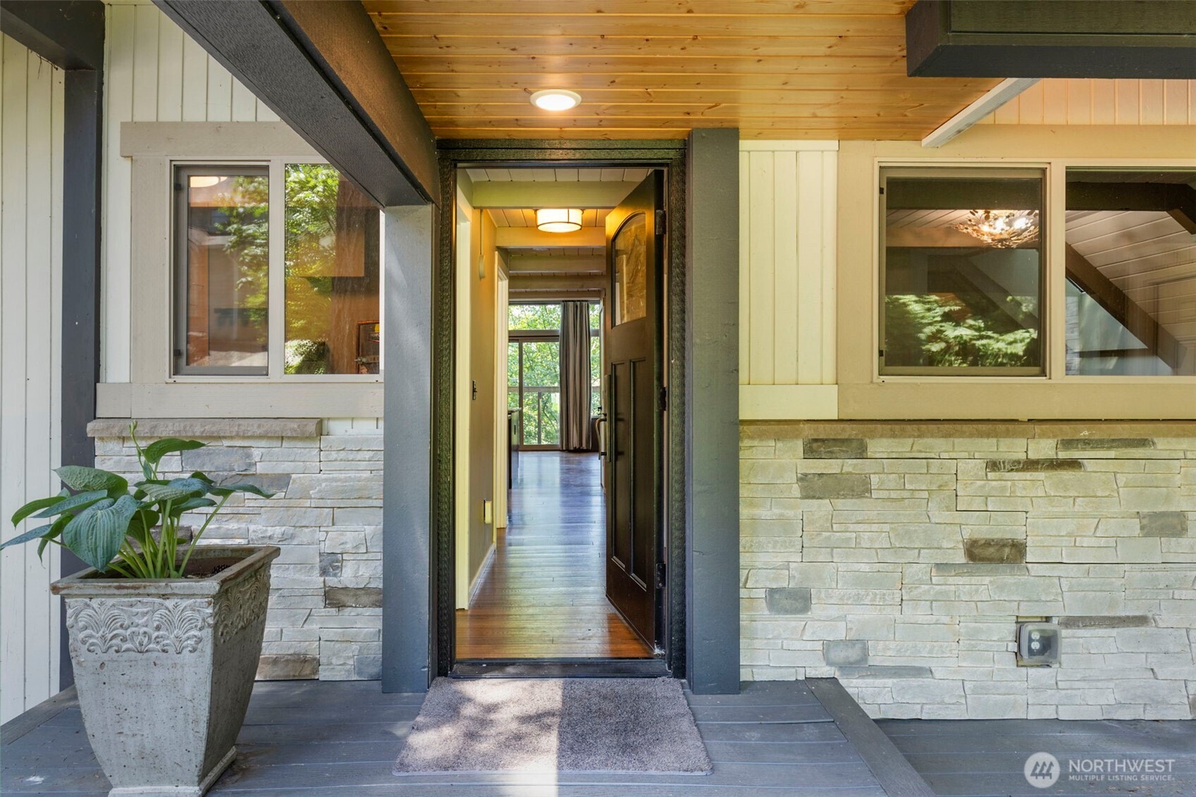 12995 Lake Shore Drive NW