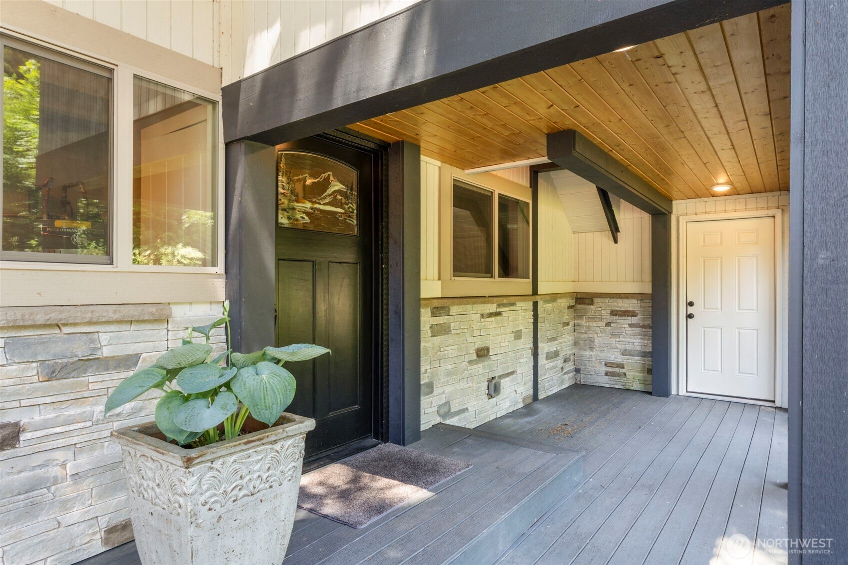 12995 Lake Shore Drive NW