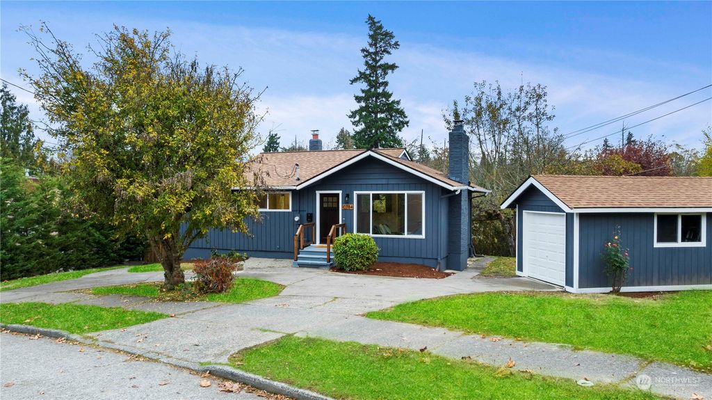 Photo of 10784 68th Avenue S, Seattle, WA 98178 (MLS # 2018580)