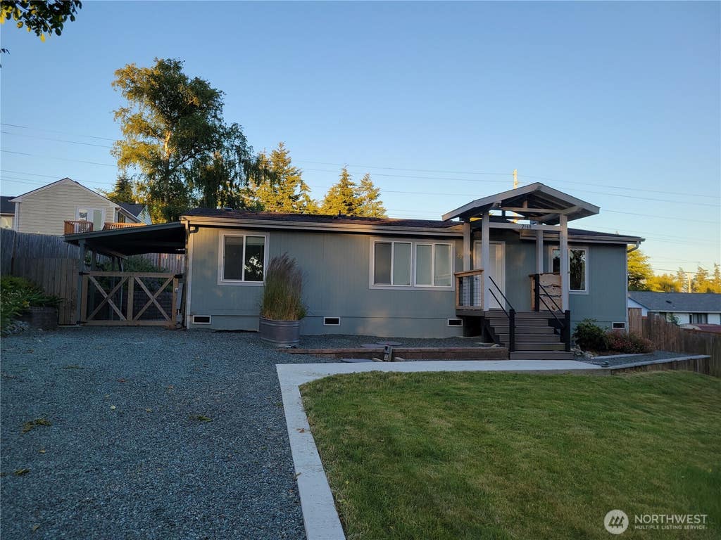 Photo of 2168 Norman Drive, Oak Harbor, WA 98277 (MLS # 2543202)