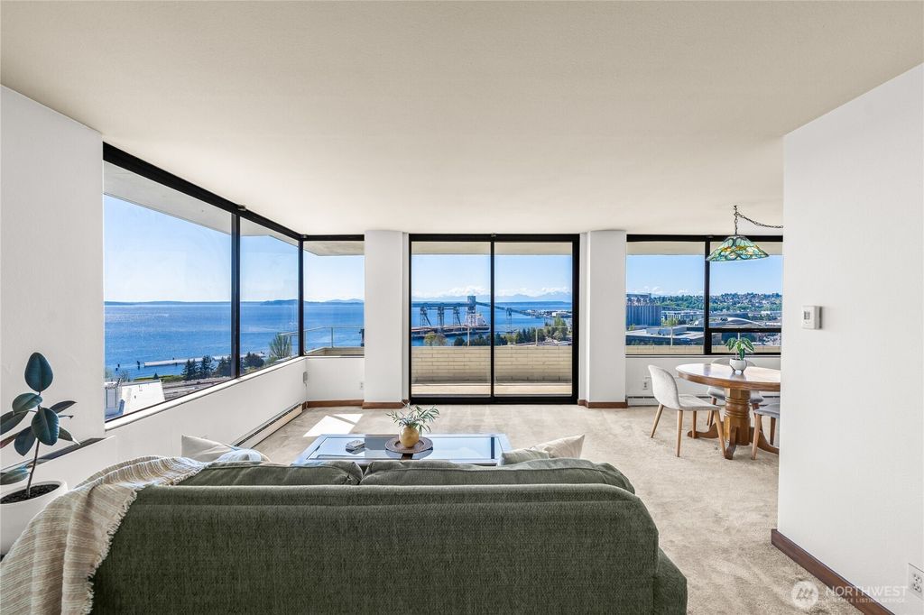 Photo of 521 5th Avenue W #602, Seattle, WA 98119 (MLS # 2513465)