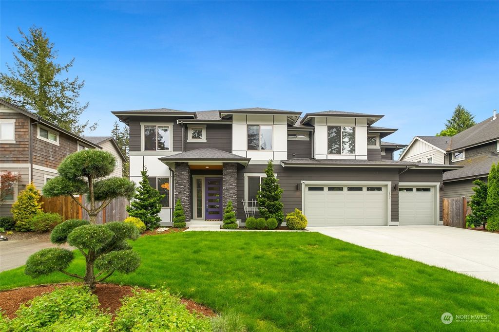 Photo of 212 Duvall Place SE, Renton, WA 98059 (MLS # 1997934)
