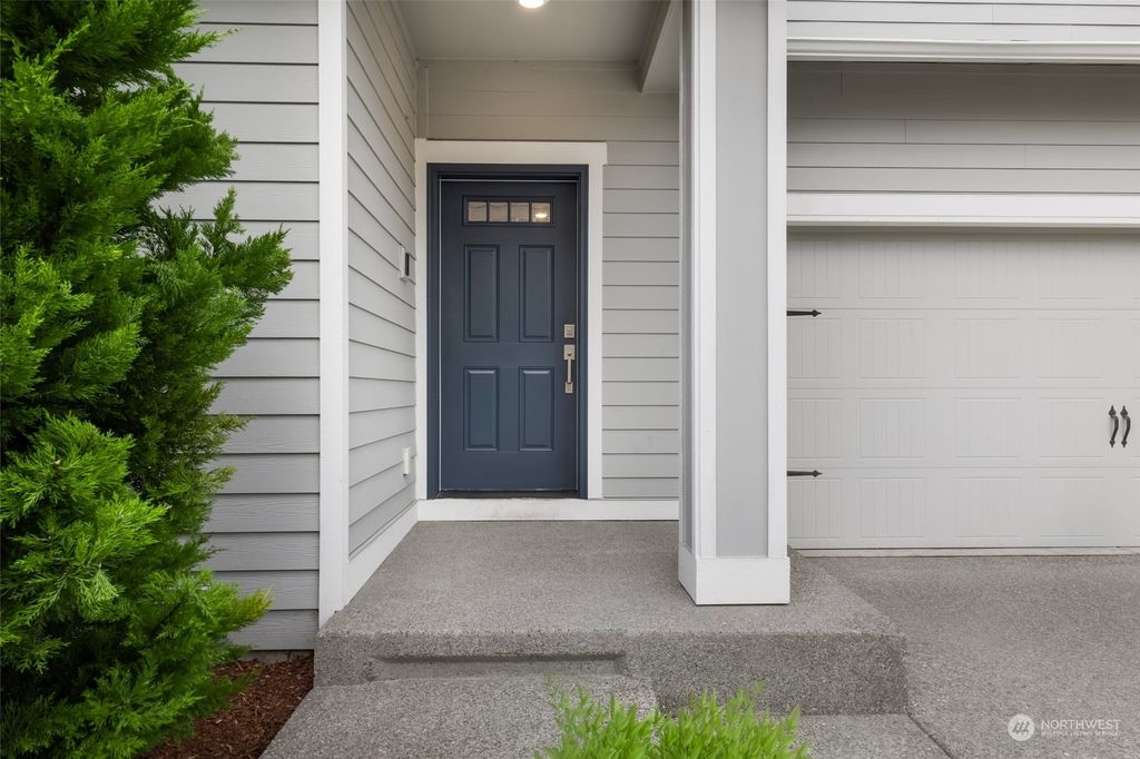 Photo of 25416 128th Place SE, Kent, WA 98030 (MLS # 2253251)