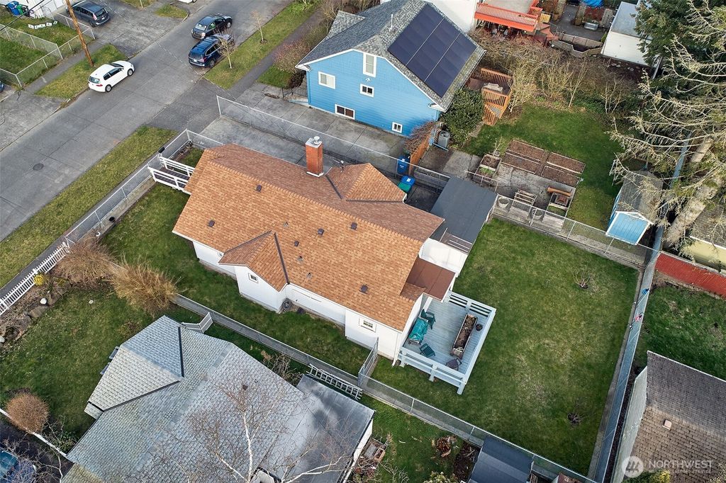 Photo of 725 N 88th Street, Seattle, WA 98103 (MLS # 2347976)