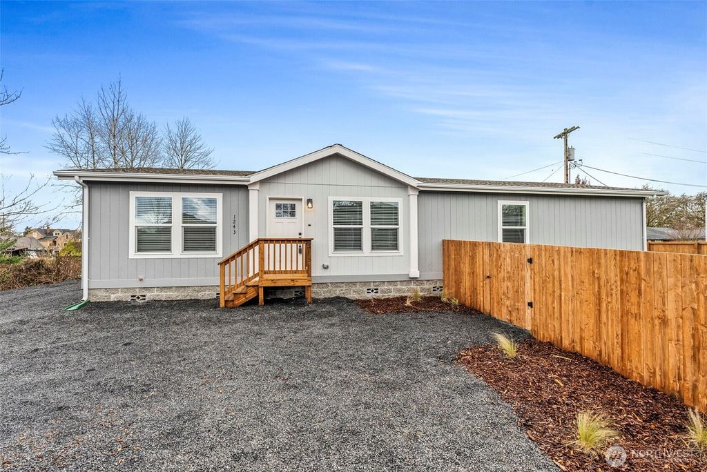 Photo of 1243 SW Elzina Street, Chehalis, WA 98532 (MLS # 2463331)
