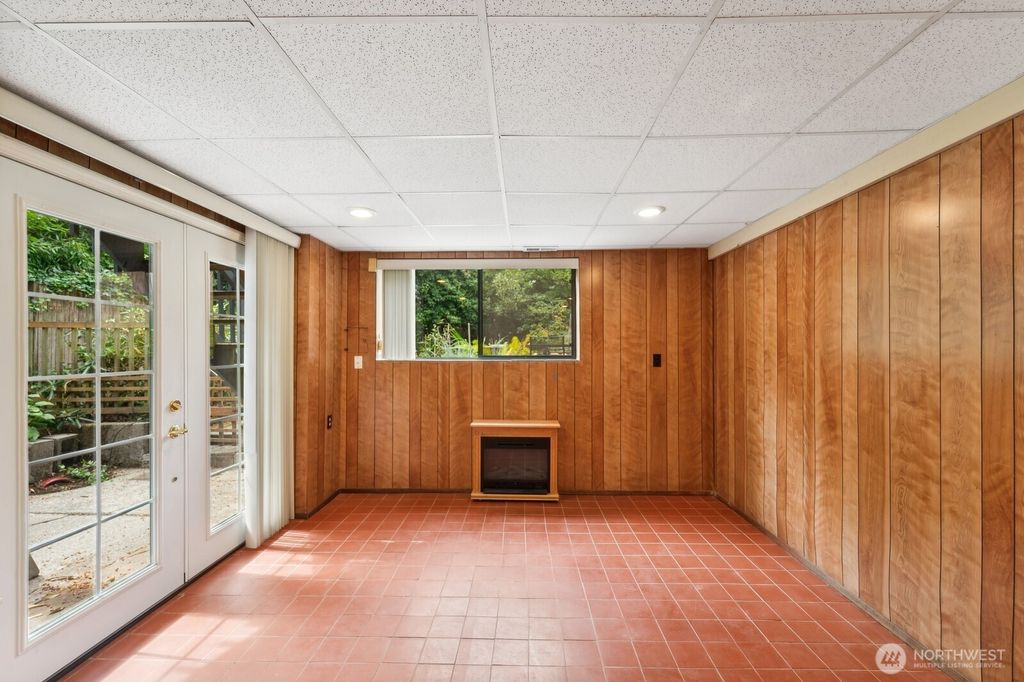 Photo of 9533 Lake Shore Boulevard NE #A, Seattle, WA 98115 (MLS # 2499074)