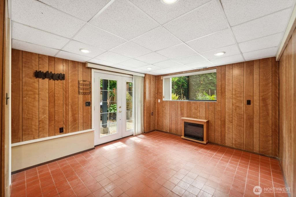 Photo of 9533 Lake Shore Boulevard NE #A, Seattle, WA 98115 (MLS # 2499074)