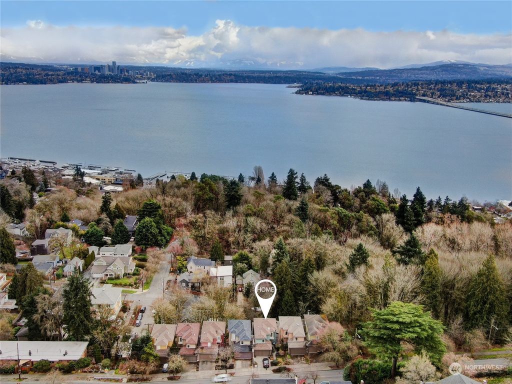 Photo of 212 31st Avenue S, Seattle, WA 98144 (MLS # 2215053)