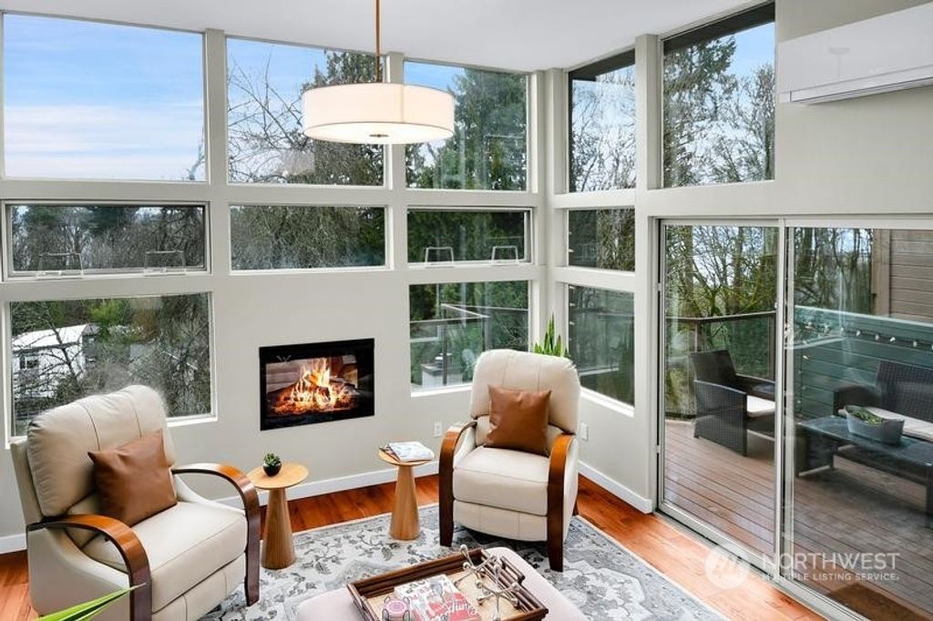 Photo of 212 31st Avenue S, Seattle, WA 98144 (MLS # 2215053)