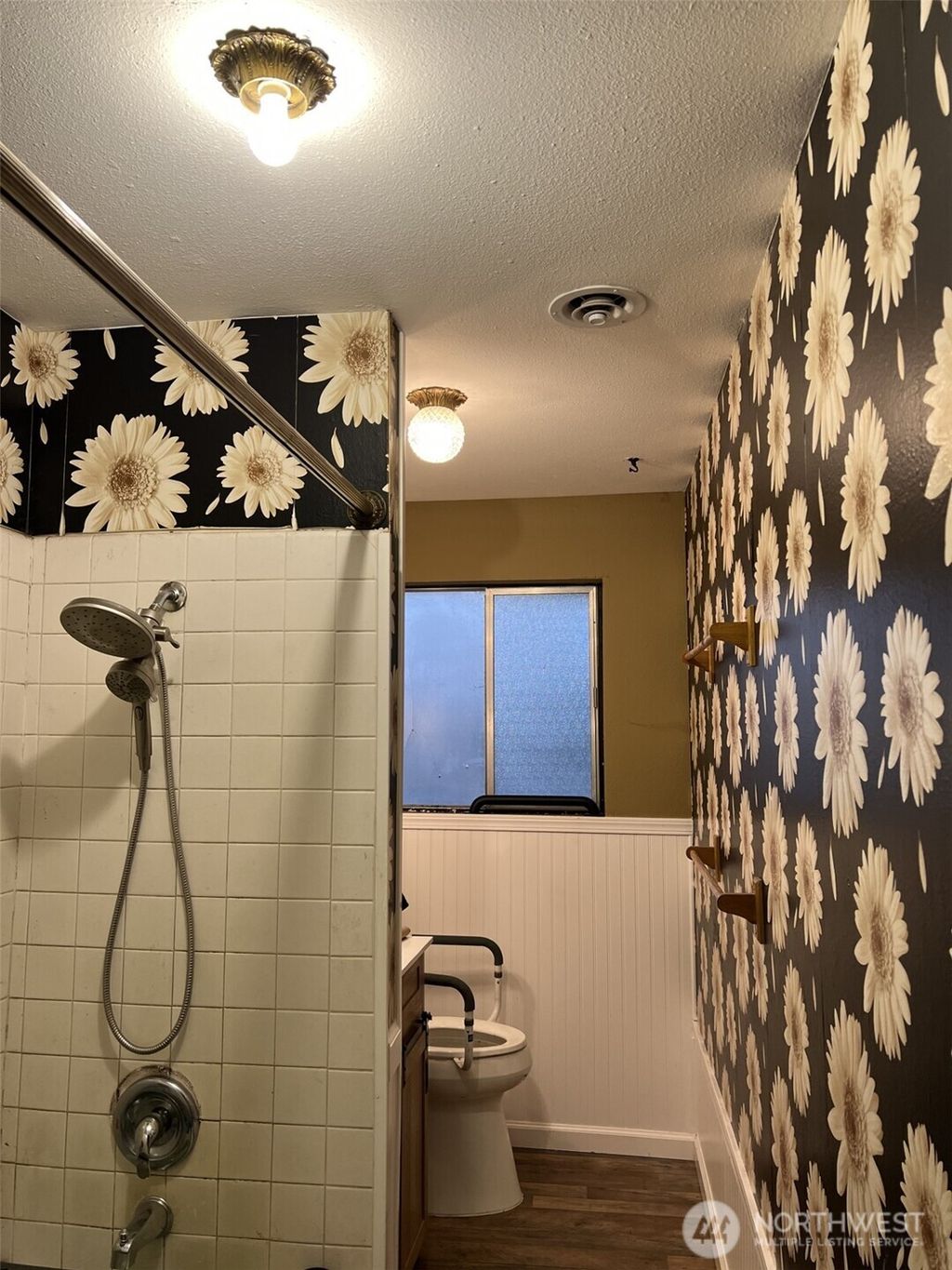Photo of 6928 20th Avenue SE, Lacey, WA 98503 (MLS # 2560022)