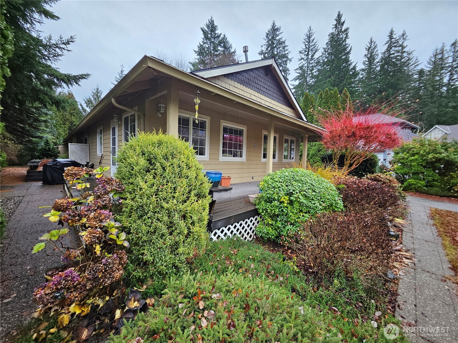 Allyn, Washington 98524, United States, 3 Bedrooms Bedrooms, ,2 BathroomsBathrooms,Residential,Active,252180