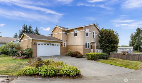 Photo of 1033 Aspen Lane, Burlington, WA 98233 (MLS # 2431761)