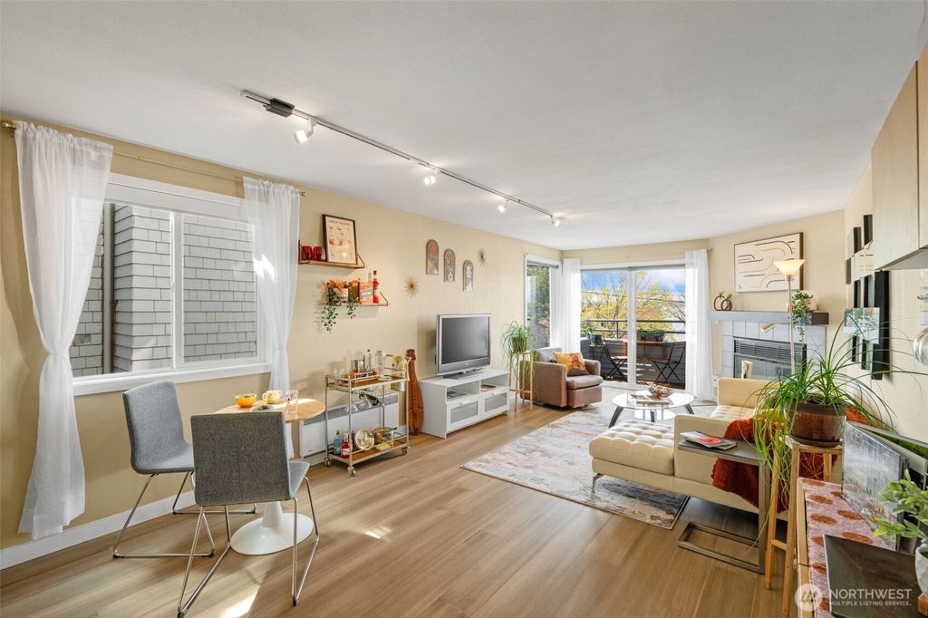Photo of 3142 Alki Avenue SW #303, Seattle, WA 98116 (MLS # 2511439)