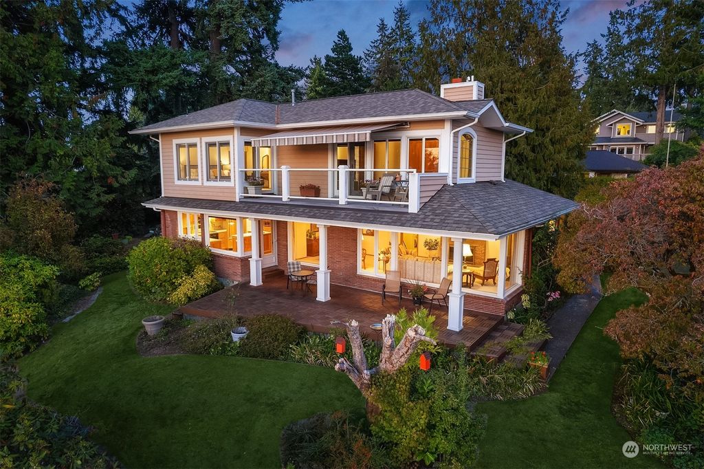 Photo of 1024 NW 178th Street, Shoreline, WA 98177 (MLS # 2178924)