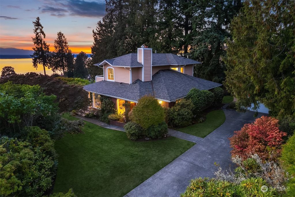Photo of 1024 NW 178th Street, Shoreline, WA 98177 (MLS # 2178924)