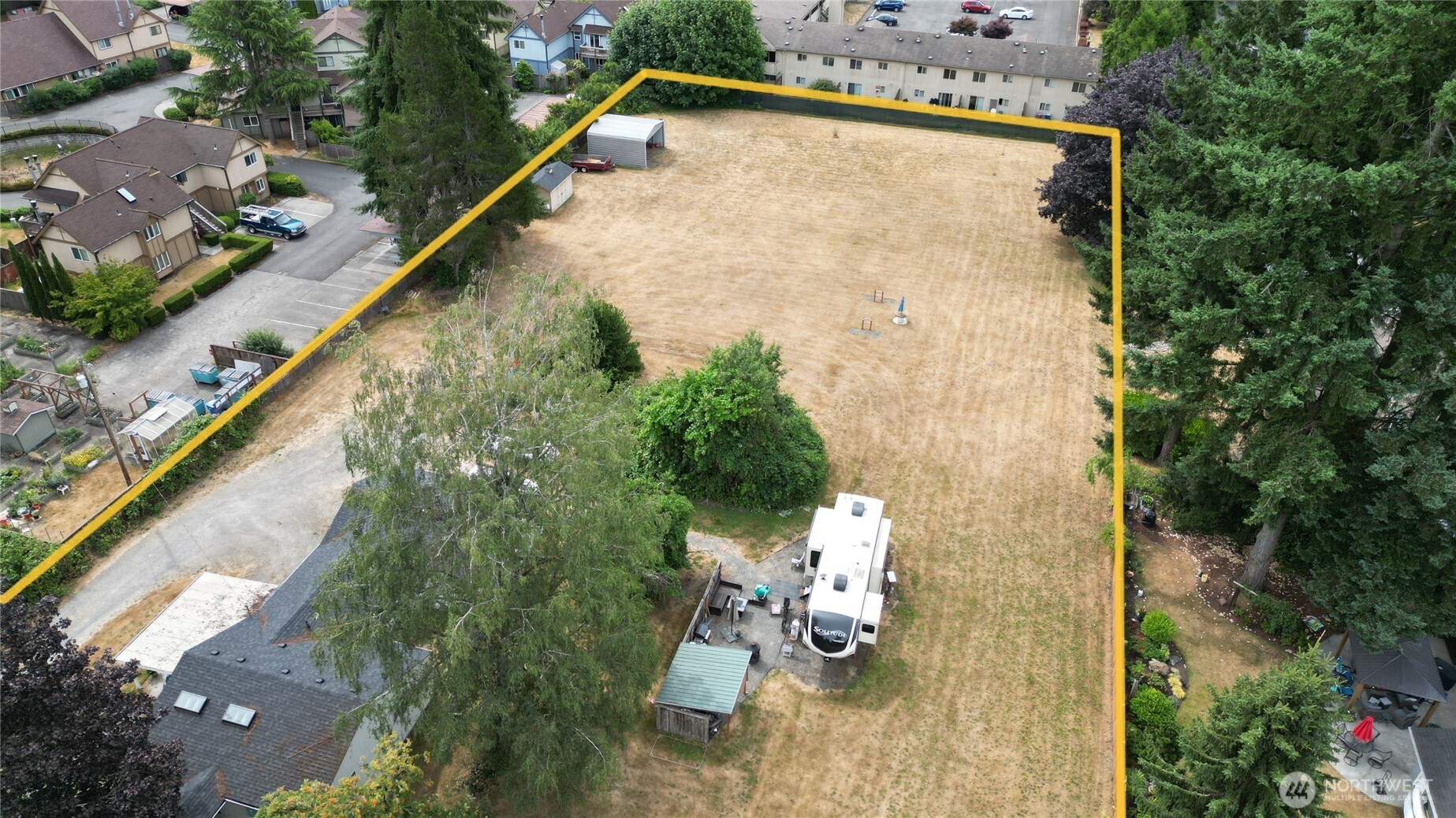 301 Dennis Street SW