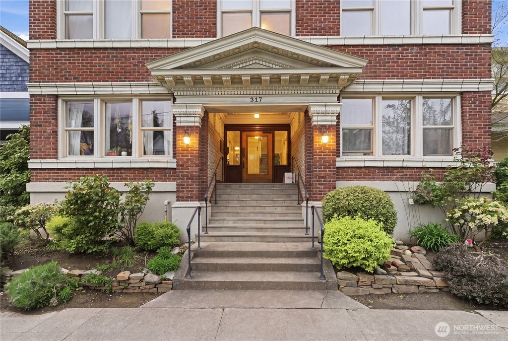 Photo of 317 18th Avenue E, Seattle, WA 98112 (MLS # 2518006)