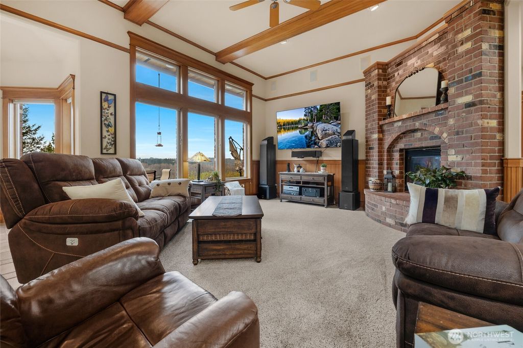 Photo of 5001 113th Avenue SE, Snohomish, WA 98290 (MLS # 2351758)