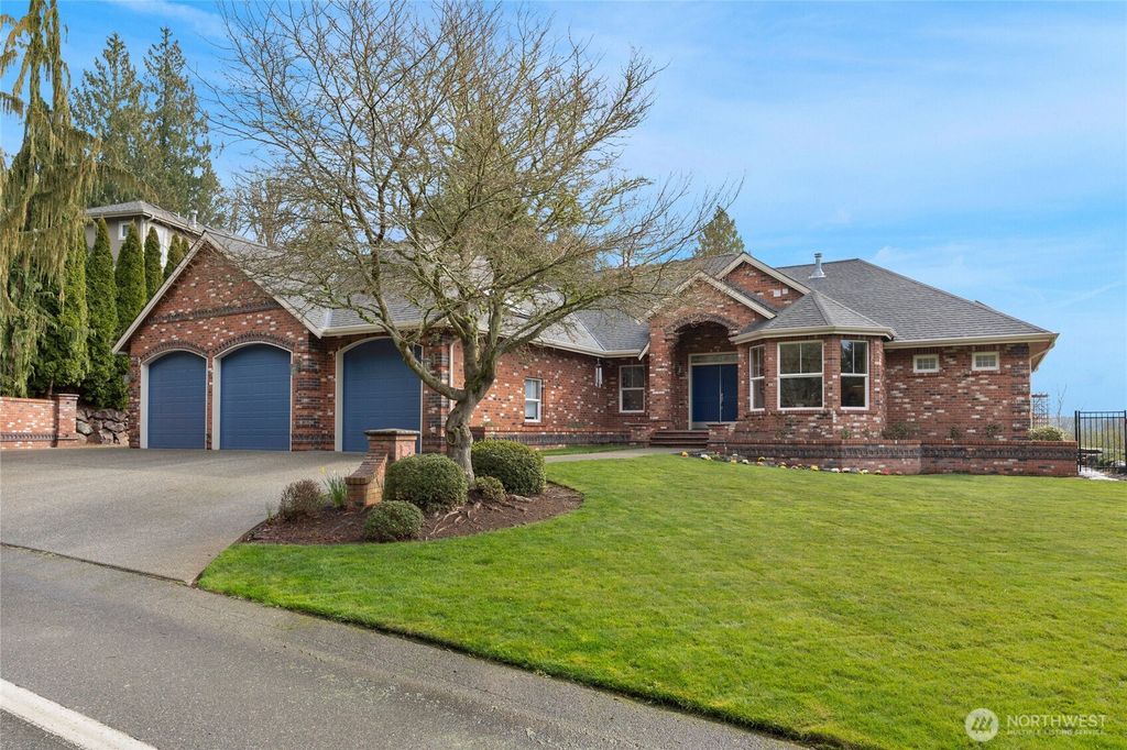 Photo of 5001 113th Avenue SE, Snohomish, WA 98290 (MLS # 2351758)