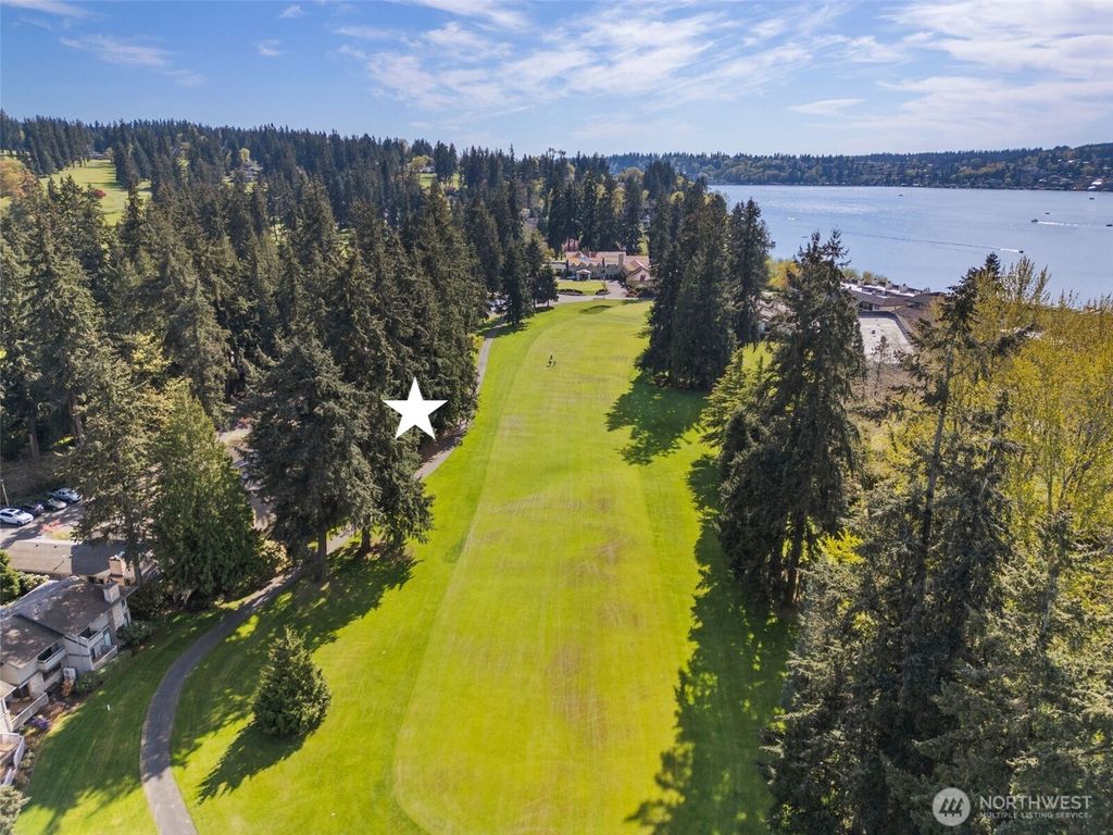 Photo of 6516 NE 171st Place, Kenmore, WA 98028 (MLS # 2465749)