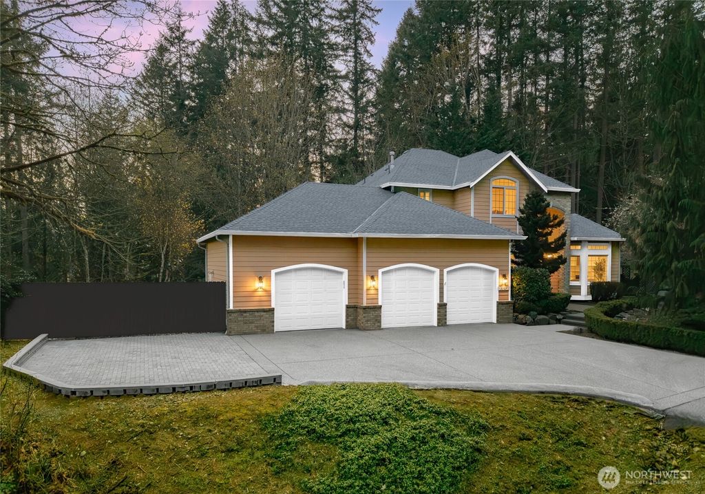 Photo of 5107 218th Avenue NE, Redmond, WA 98053 (MLS # 2509123)